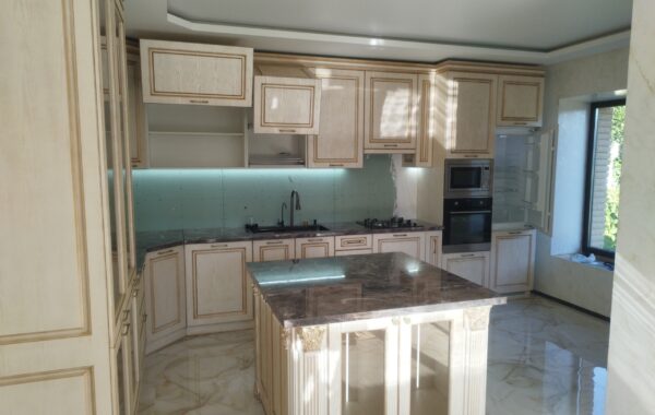 Кухни в частный дом