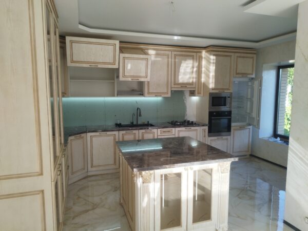 Кухни в частный дом